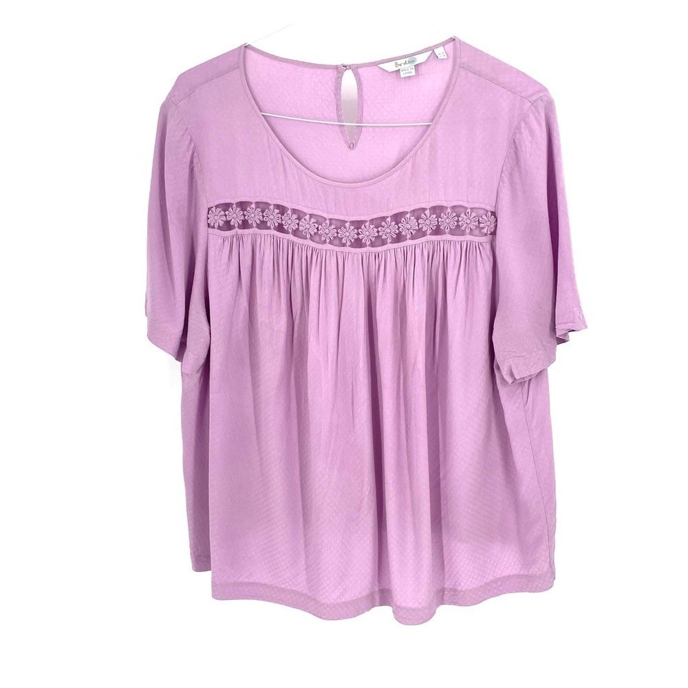 BODEN Lavender Daisy Cutout Short Sleeve Flowy Relaxed Keyhole Back Blouse Top